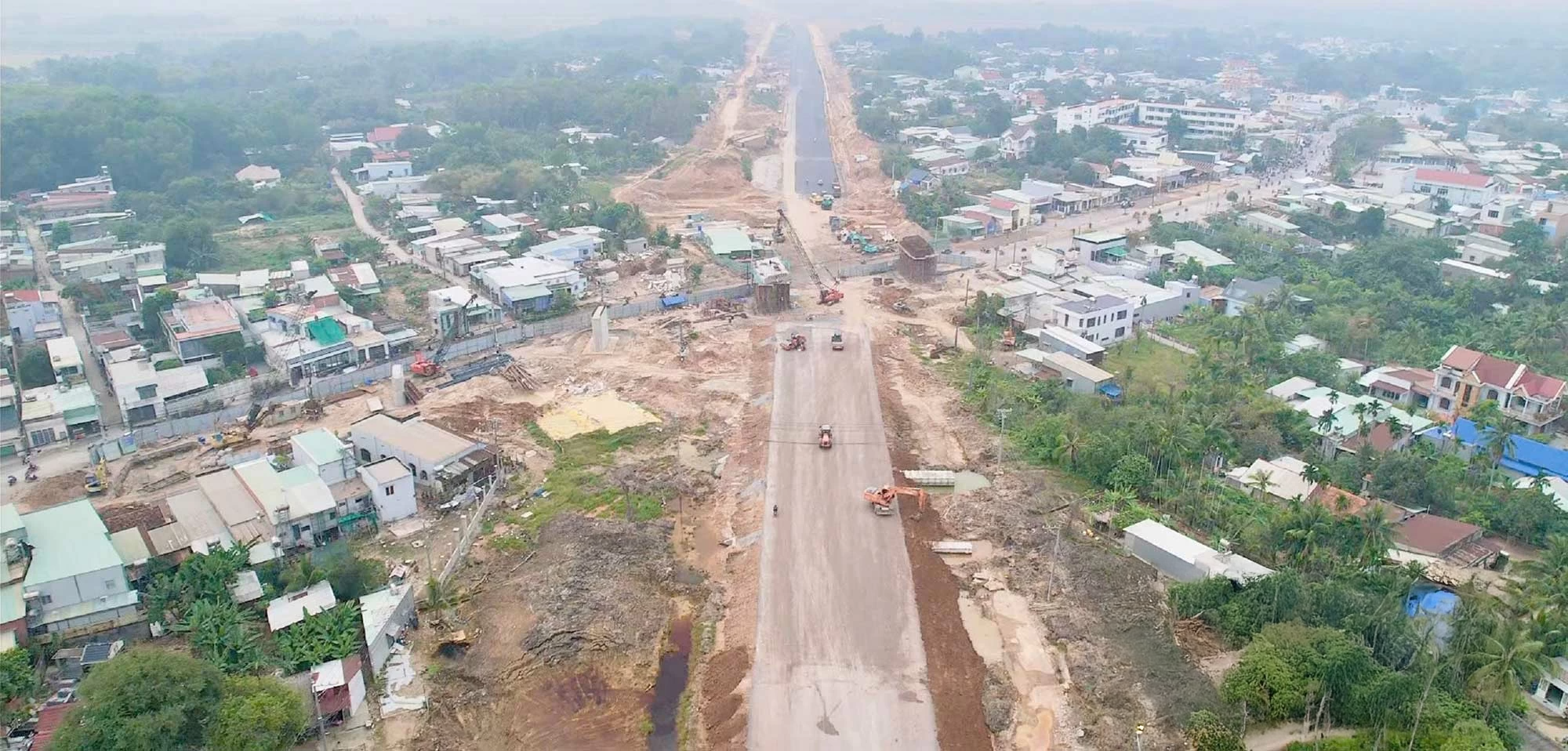 Yêu cầu tăng tốc thi công cao tốc Biên Hòa – Vũng Tàu: Nhiều nhà thầu bị nhắc nhở vì chậm tiến độ