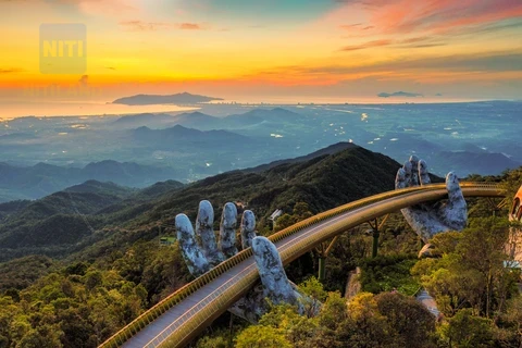 công trình biểu tượng sun group cầu vàng đà nẵng