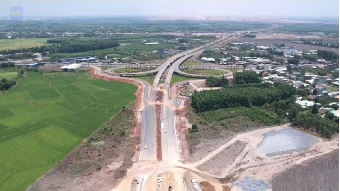 đường 25C thi công ngày đêm kết nối sân bay Long Thành 2026