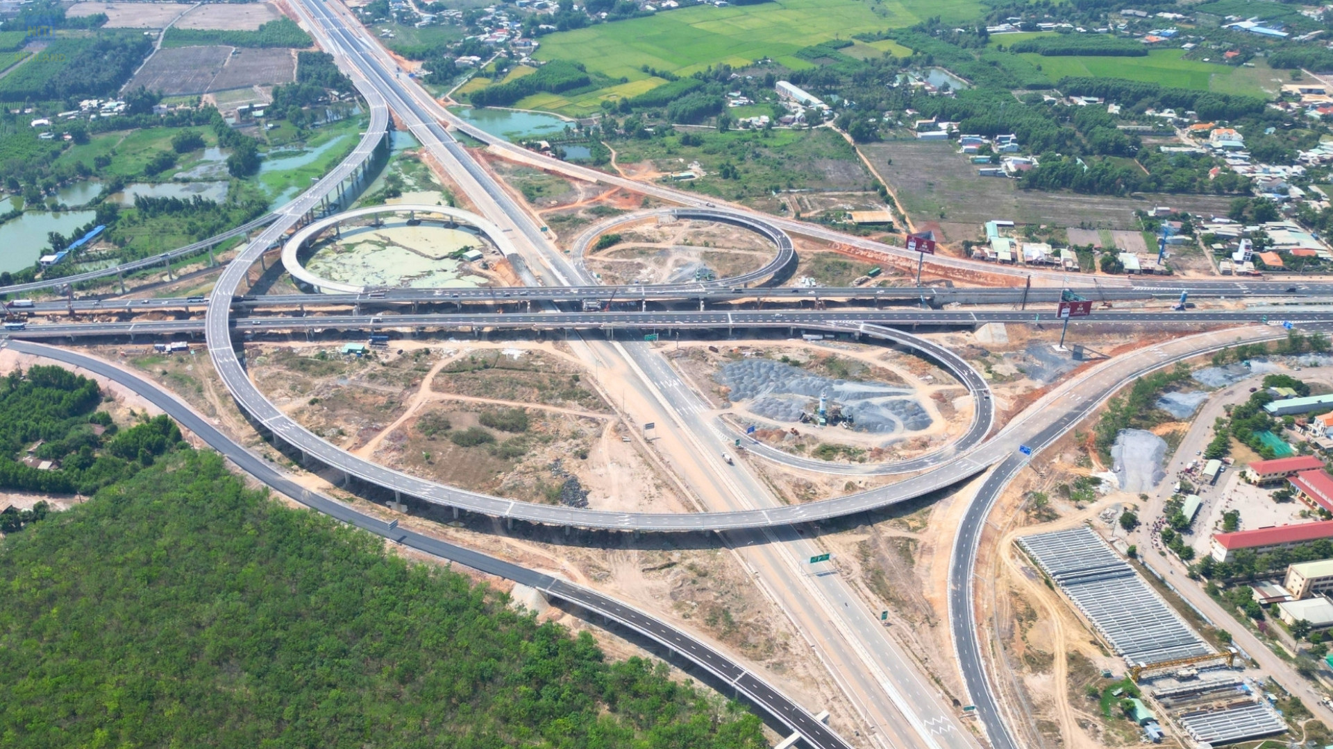 Nút giao Long Thành khai thác cao tốc Biên Hòa Vũng Tàu