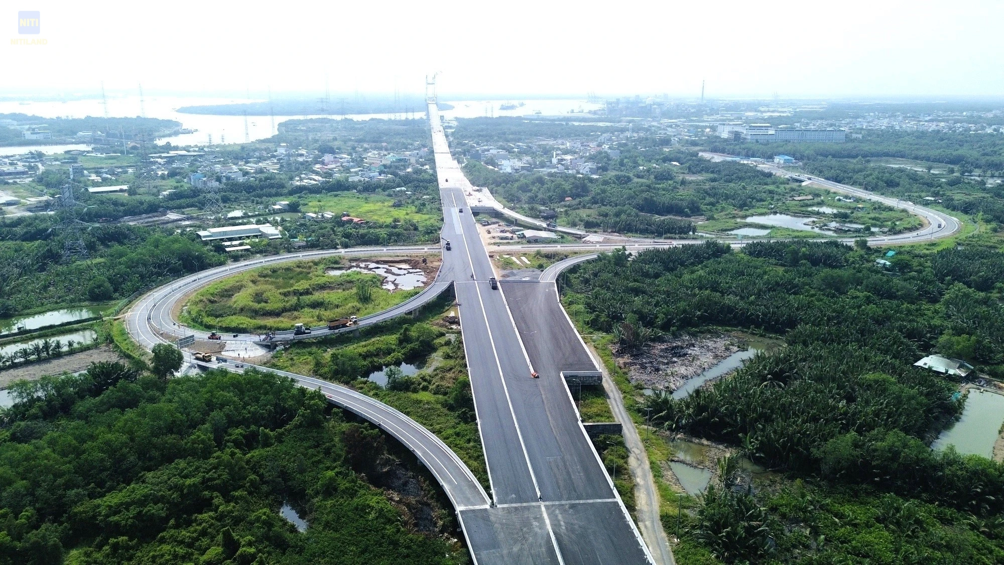 Hạ tầng giao thông kết nối TP.HCM và Long Thành trong Thành phố Song Sinh