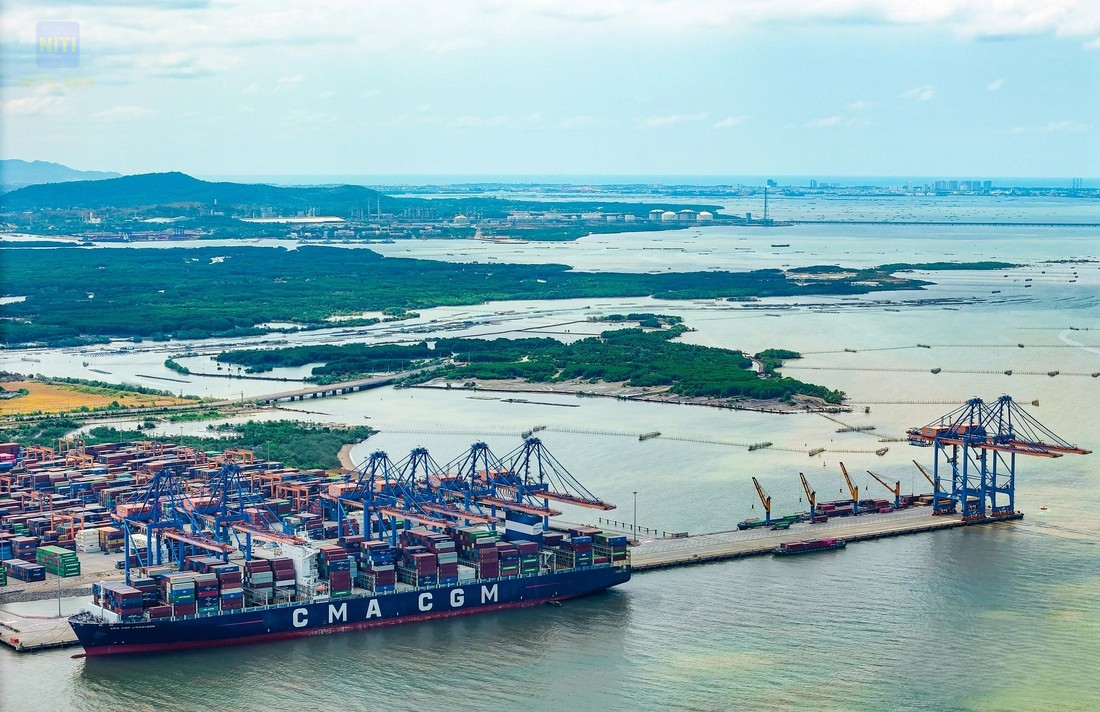 Cảng tổng hợp và container Cái Mép Hạ